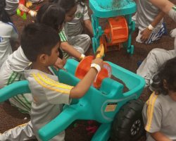 Std I Field Trip to R City Mall Play and Learn